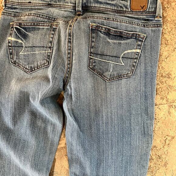 AMERICAN EAGLE women's size 6 short-stretch jeans, Slim Boot, Distressed - Picture 7 of 9